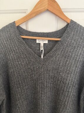 Jessica Simpson Gray Ribbed V-Neck Long Sleeve Dress